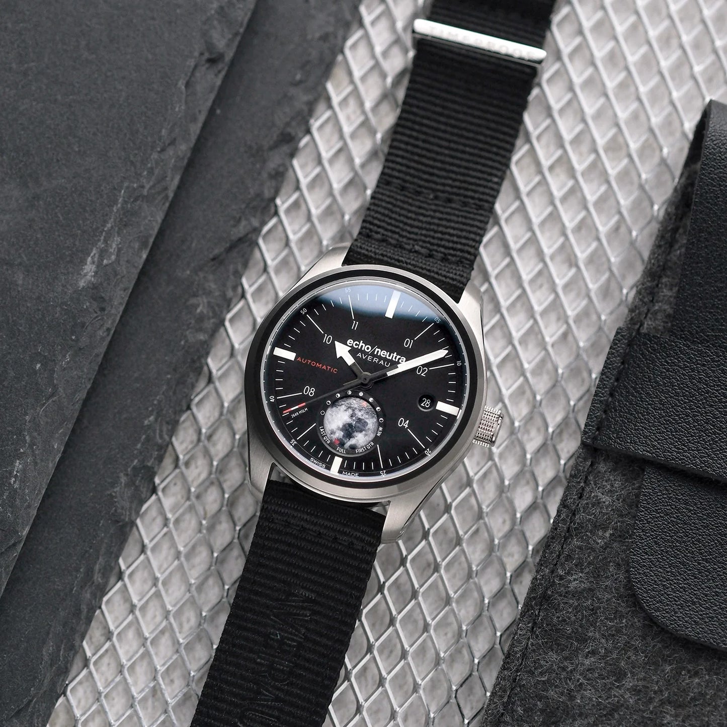 ECO/NEUTRA: PROMEDIO 39 FASE LUNAR (LUNA GRANDE) NEGRO