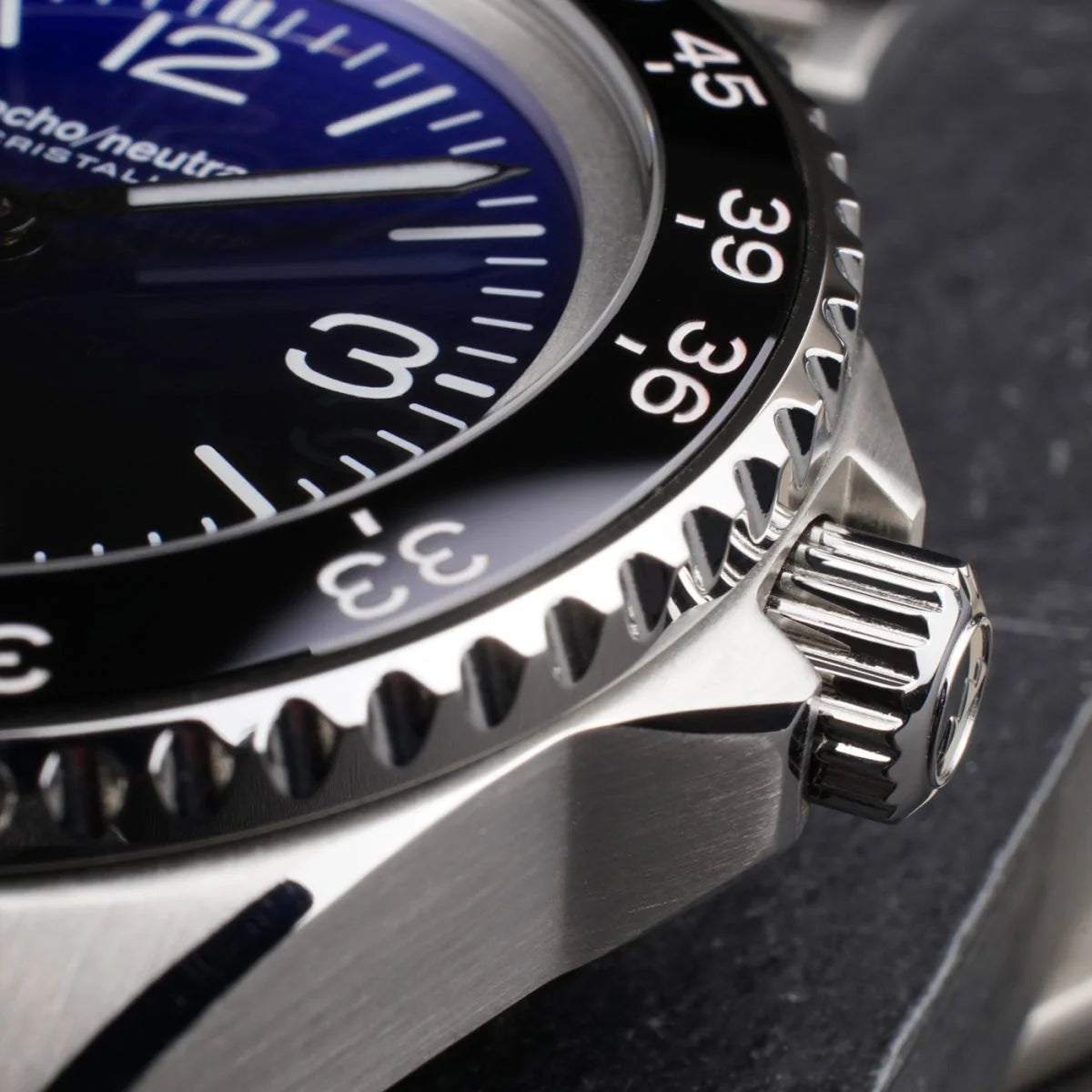 ECHO/NEUTRA :  CRISTALLO PROFESSIONAL DIVER BLEU
