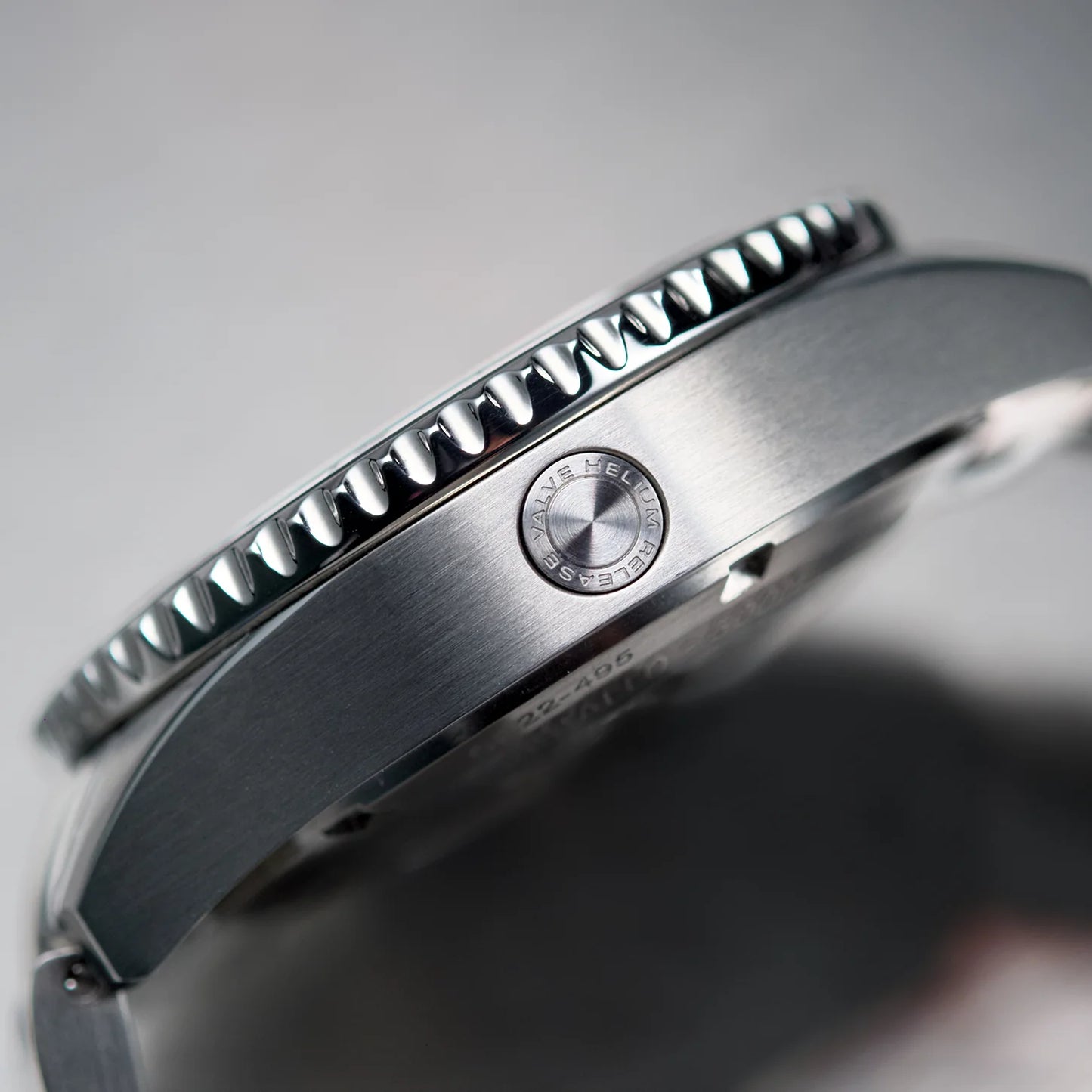 ECHO/NEUTRA : CRISTALLO PROFESSIONAL DIVER BLANC