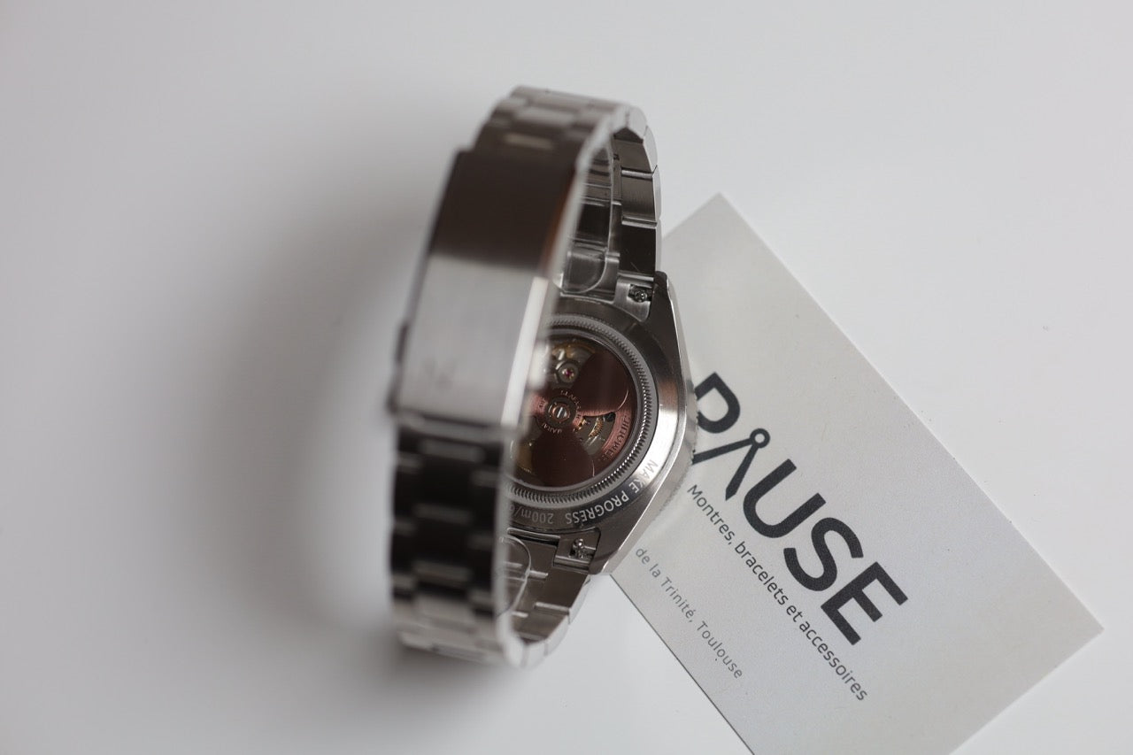 NOMADIC : PITCH BLACK MARAI 401