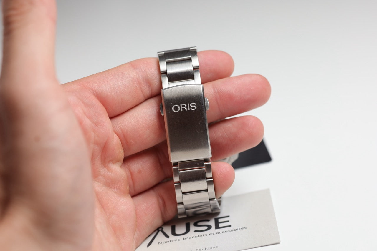 Montre Oris : Aquis Date Matte Black 01 733 7730 4124 07 8 24 05EB