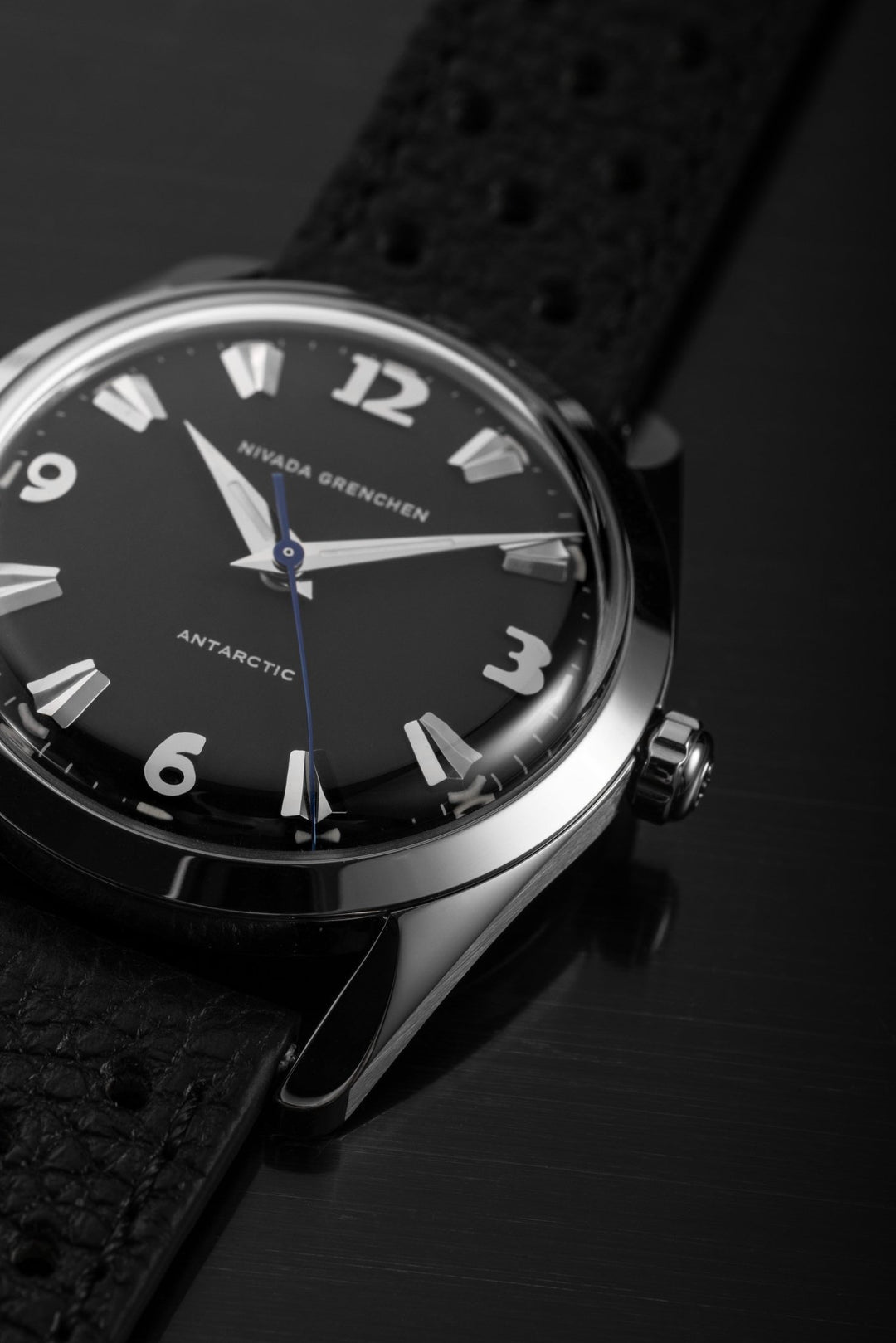 NIVADA GRENCHEN : ANTARCTIC 35 MM BLACK WHITE LUMINOVA