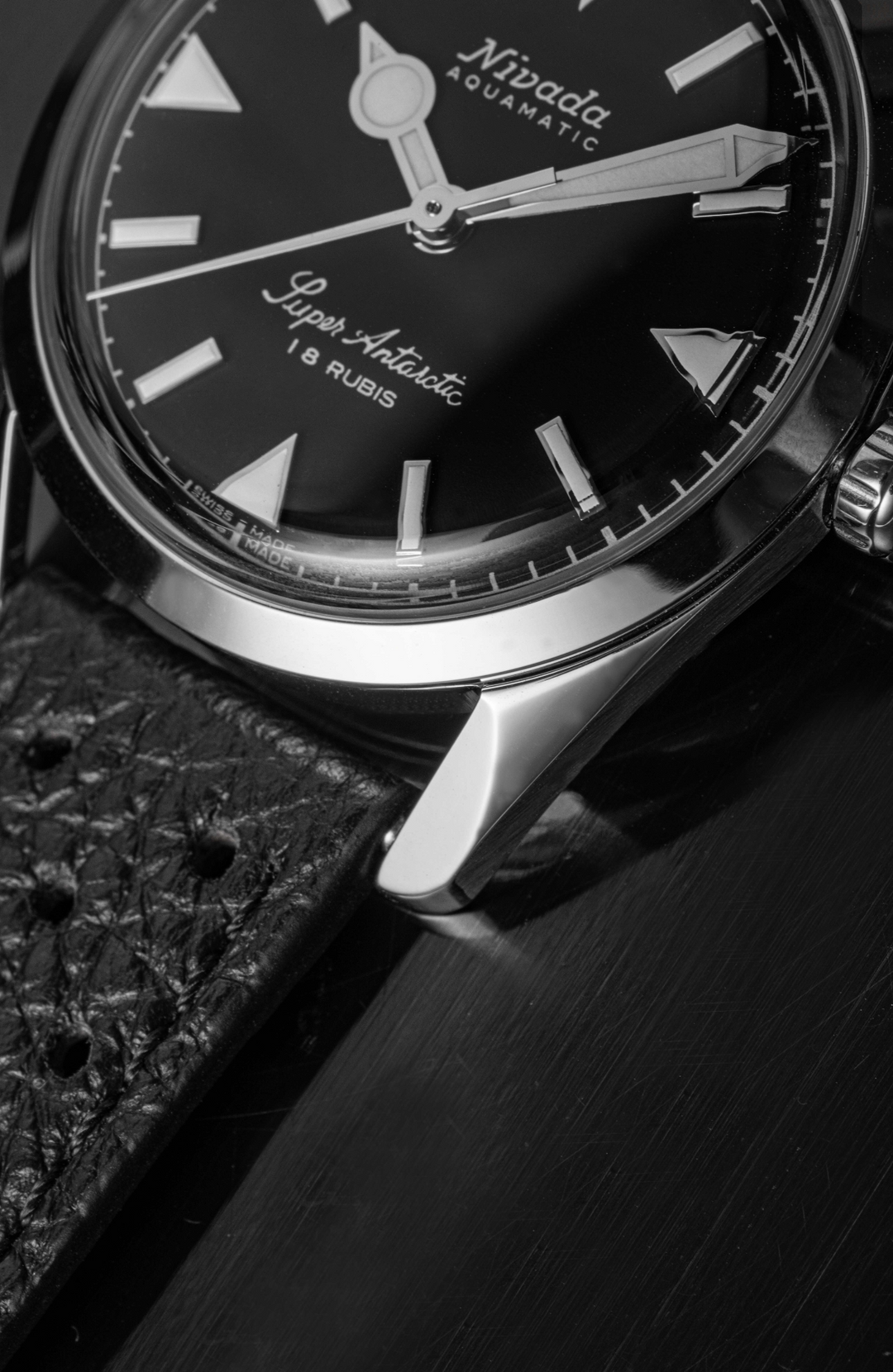 NIVADA GRENCHEN : SUPER ANTARCTIC 35 MM BLACK WHITE LUMINOVA