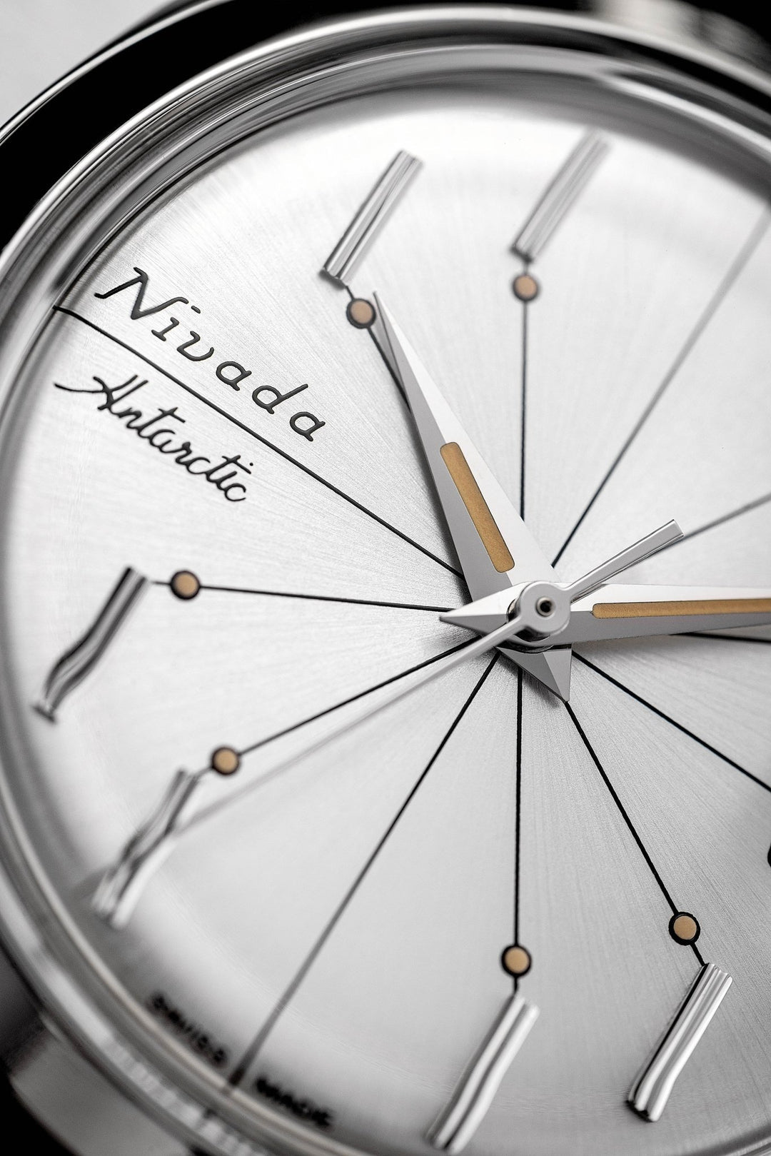 NIVADA GRENCHEN : ANTARCTIC SPIDER SILVER 35mm