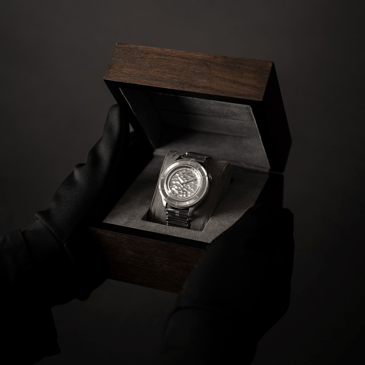 AV86 (Ex About Vintage) X SECONDE / SECONDE : 956 MARINE AUTOMATIC