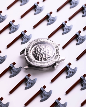AV86 (Ex About Vintage) X SECONDE / SECONDE : 956 MARINE AUTOMATIC