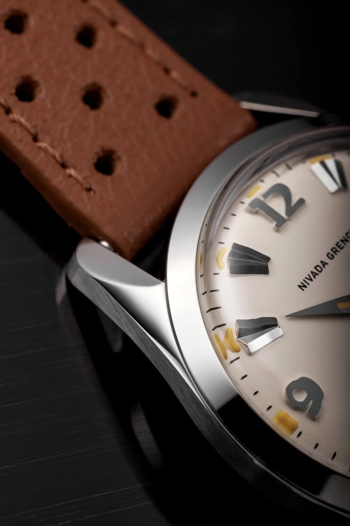 NIVADA GRENCHEN : ANTARCTIC 38 MM EGGSHELL BEIGE LUMINOVA