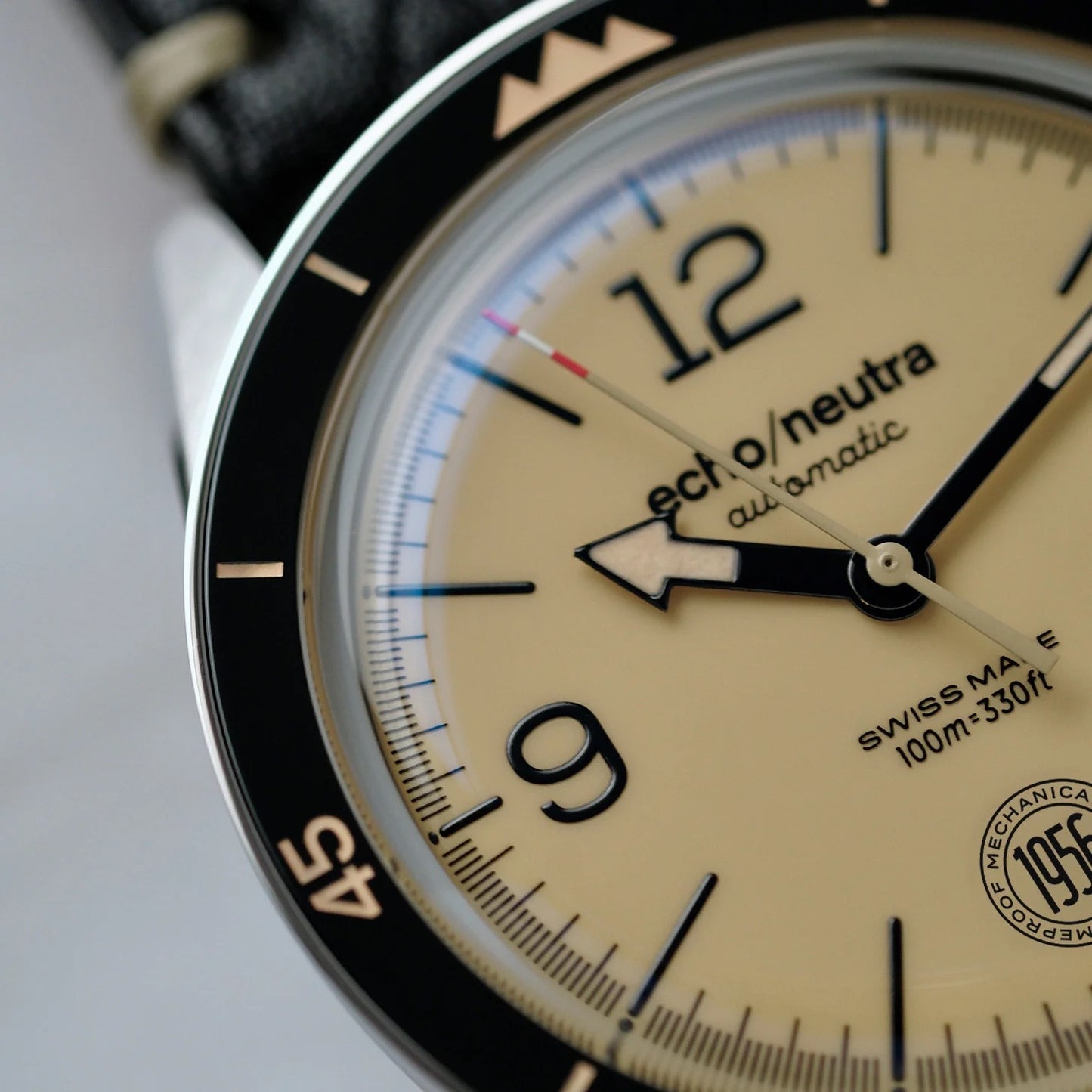 ECHO/NEUTRA : 1956 3H KAKI