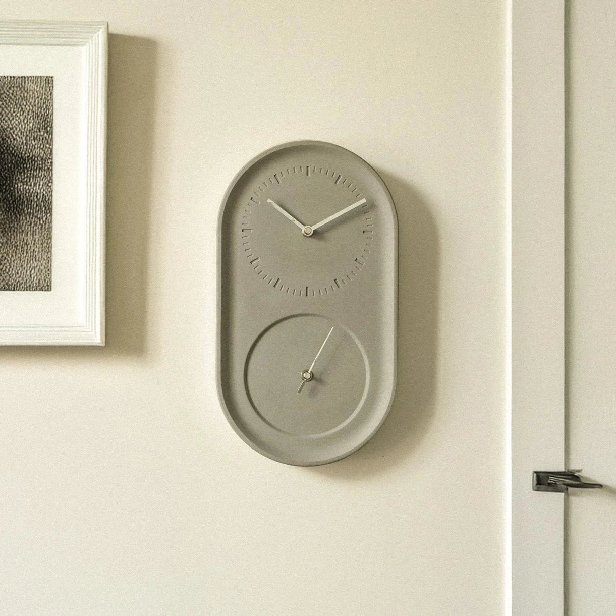 MONA : HORLOGE