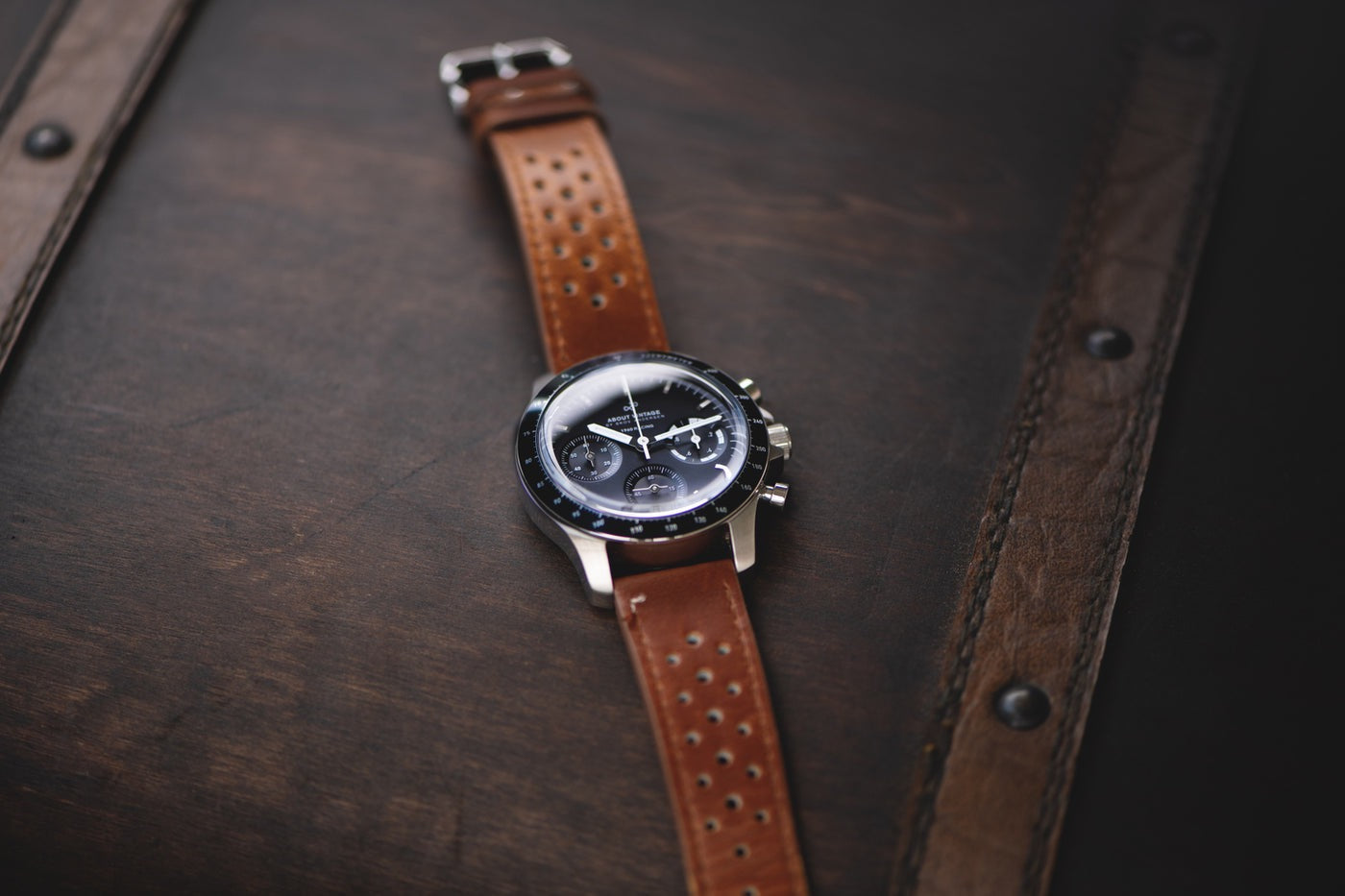 AV86 : 1960 RACING CHRONOGRAPHE - STEEL / MIDNIGHT BLUE