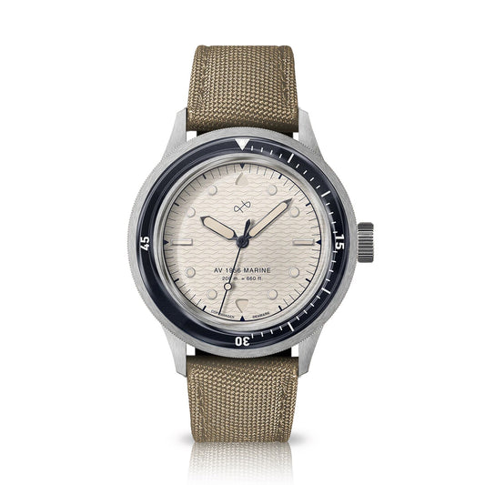MONTRE AV86 : 1956 MARINE QUARTZ NAVY & OFF WHITE