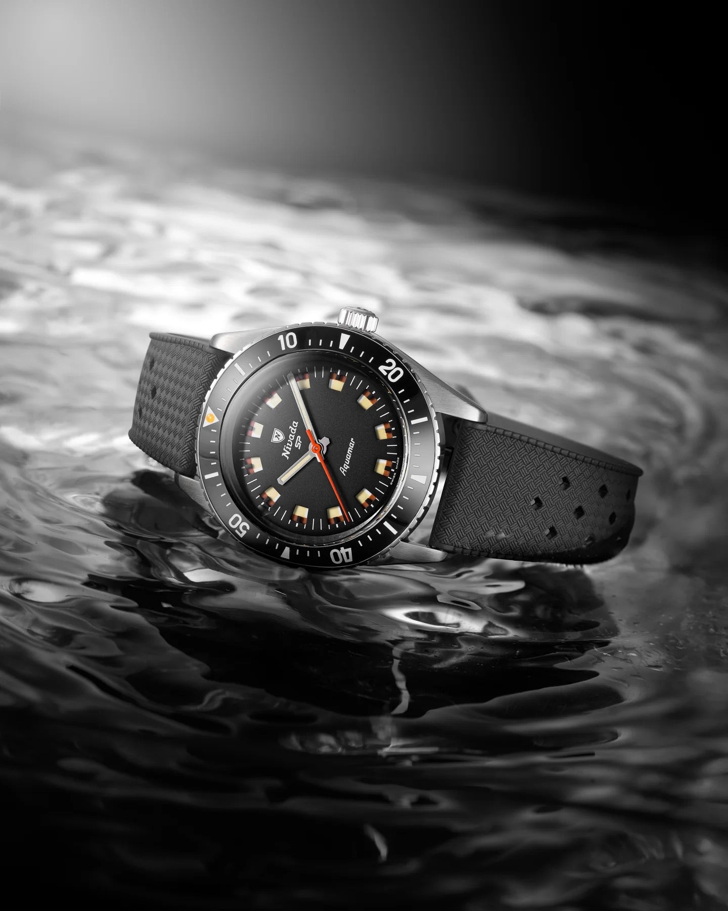 NIVADA GRENCHEN : AQUAMAR BLACK