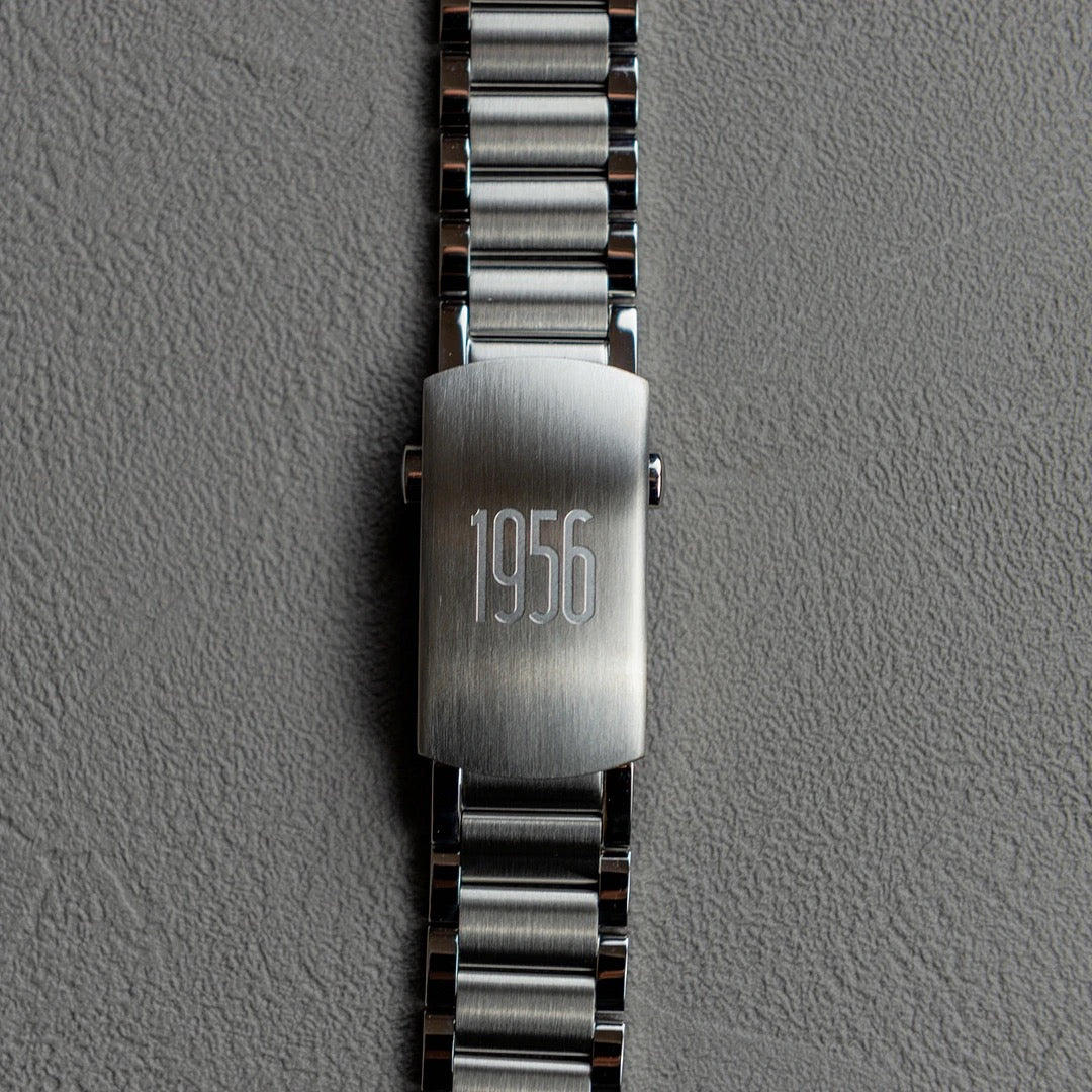 ECHO NEUTRA : BRACELET EN METAL 1956