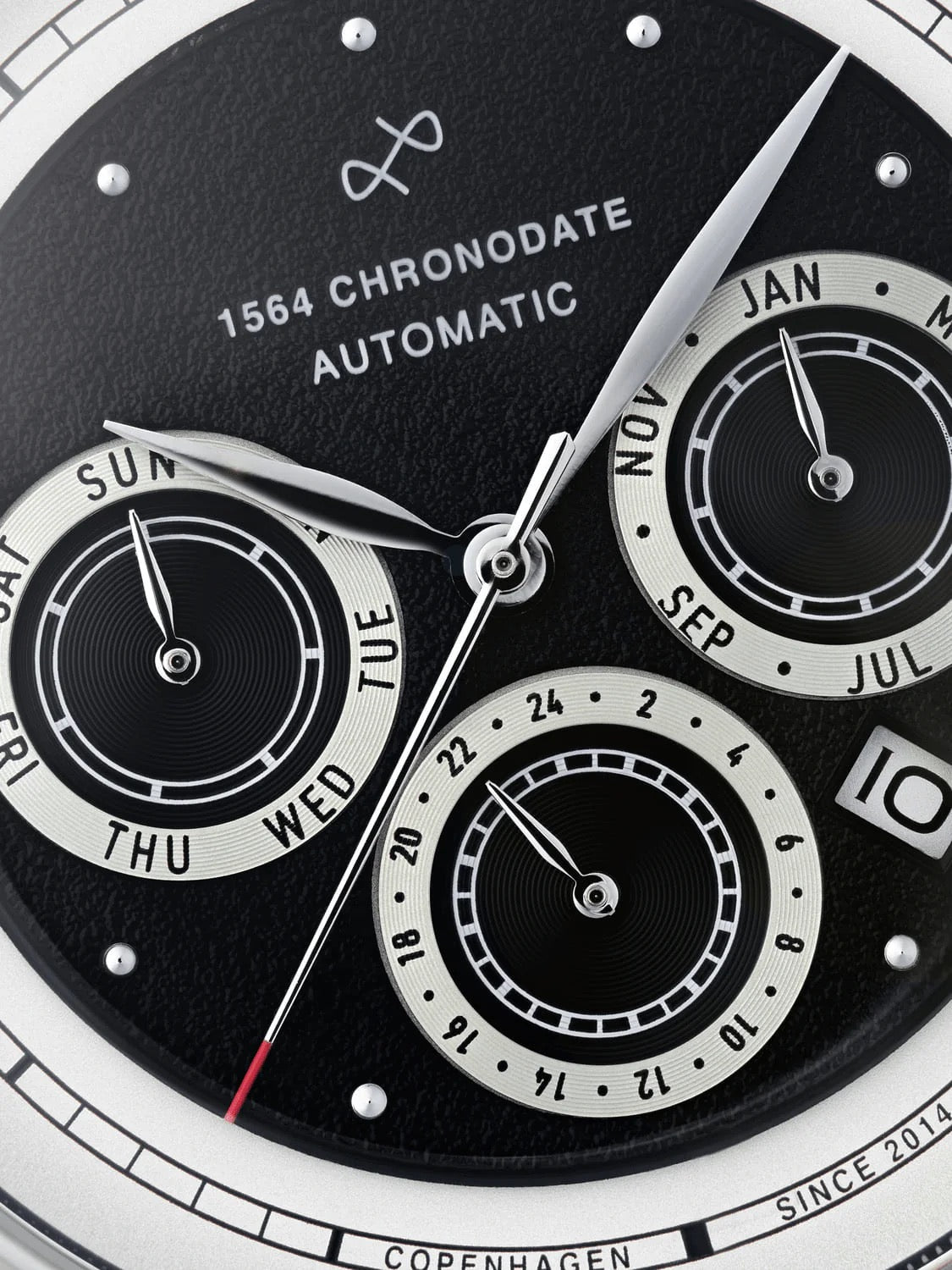 ABOUT VINTAGE : 1564 CHRONODATE - STEEL BLACK