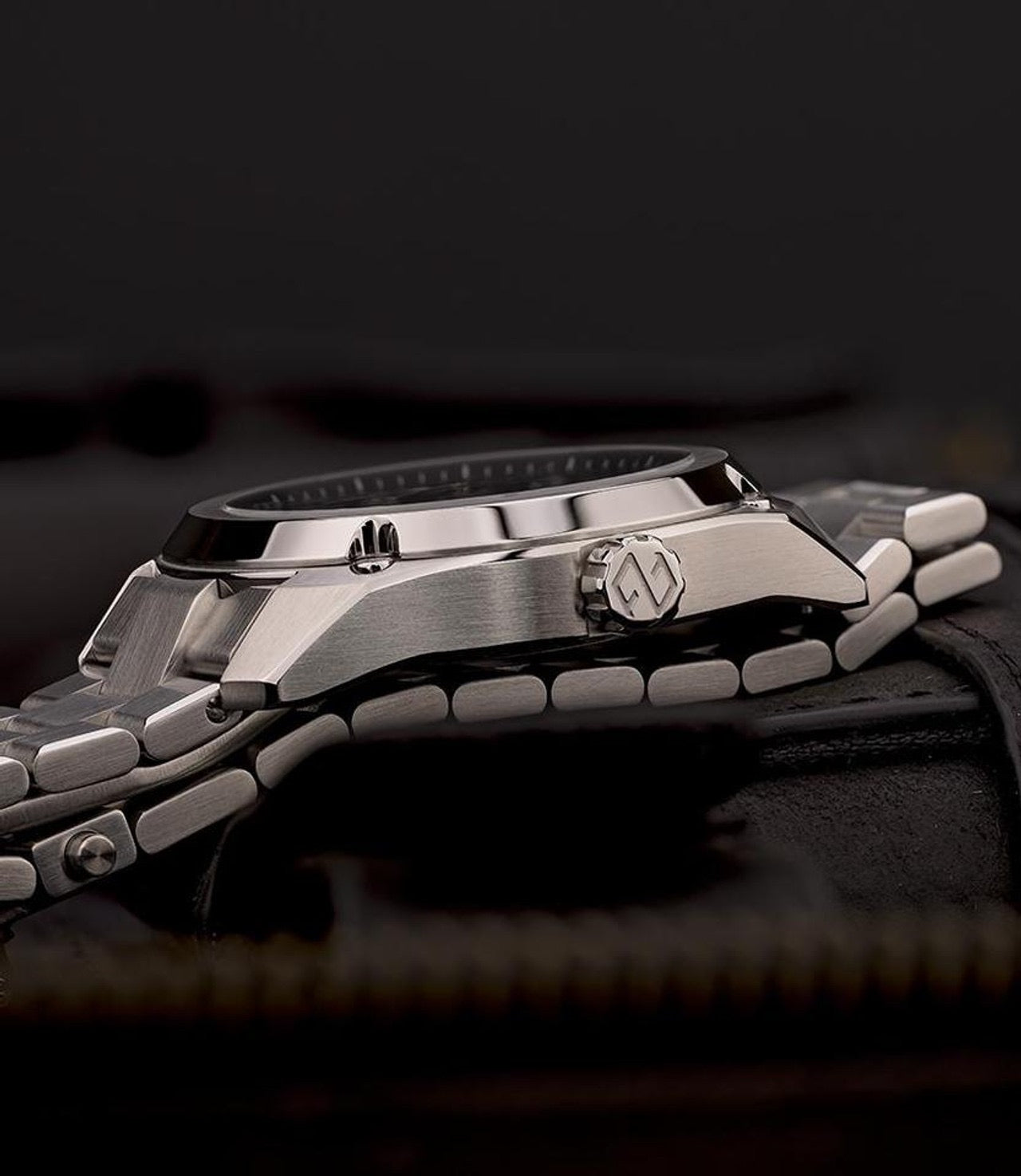 FORMEX : ESSENCE CHRONOMÈTRE AUTOMATIQUE NOIRE 39 MM