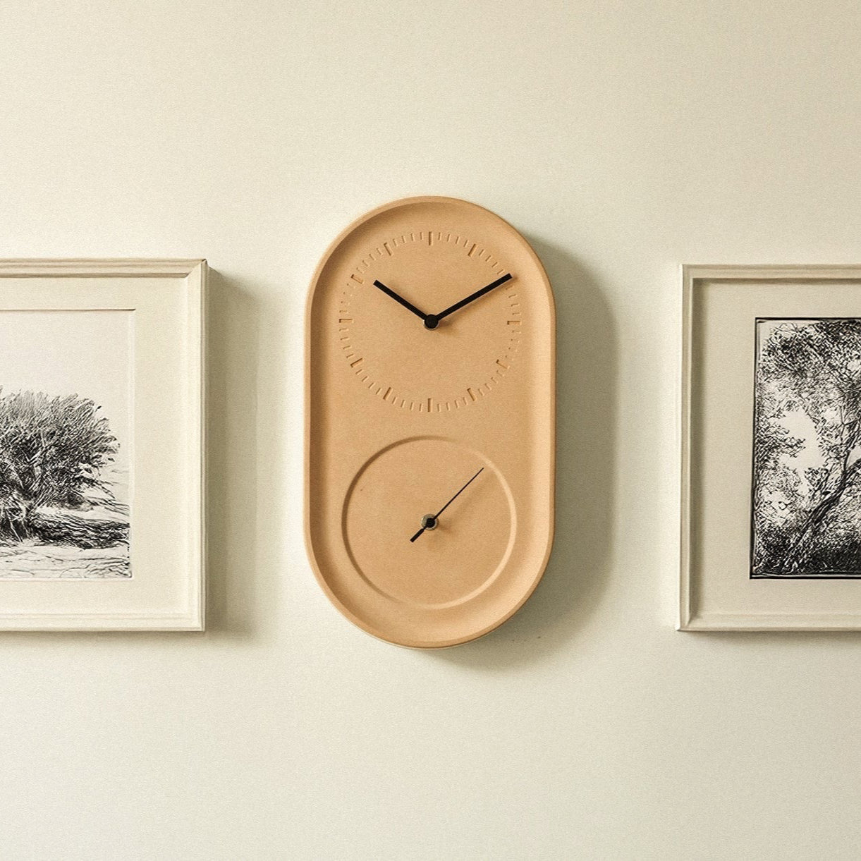 MONA : HORLOGE