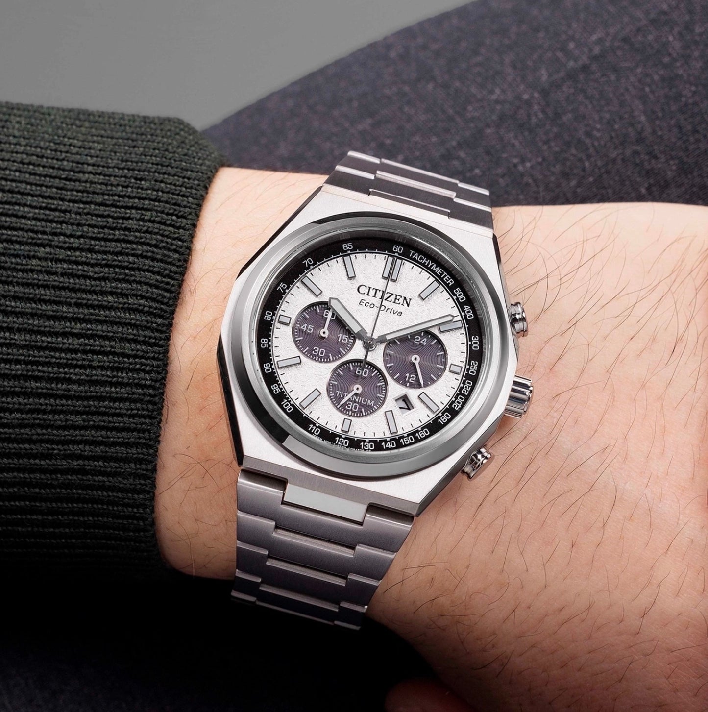 CITIZEN : SUPER TITANIUM CHRONOGRAPHE CA4610-85A