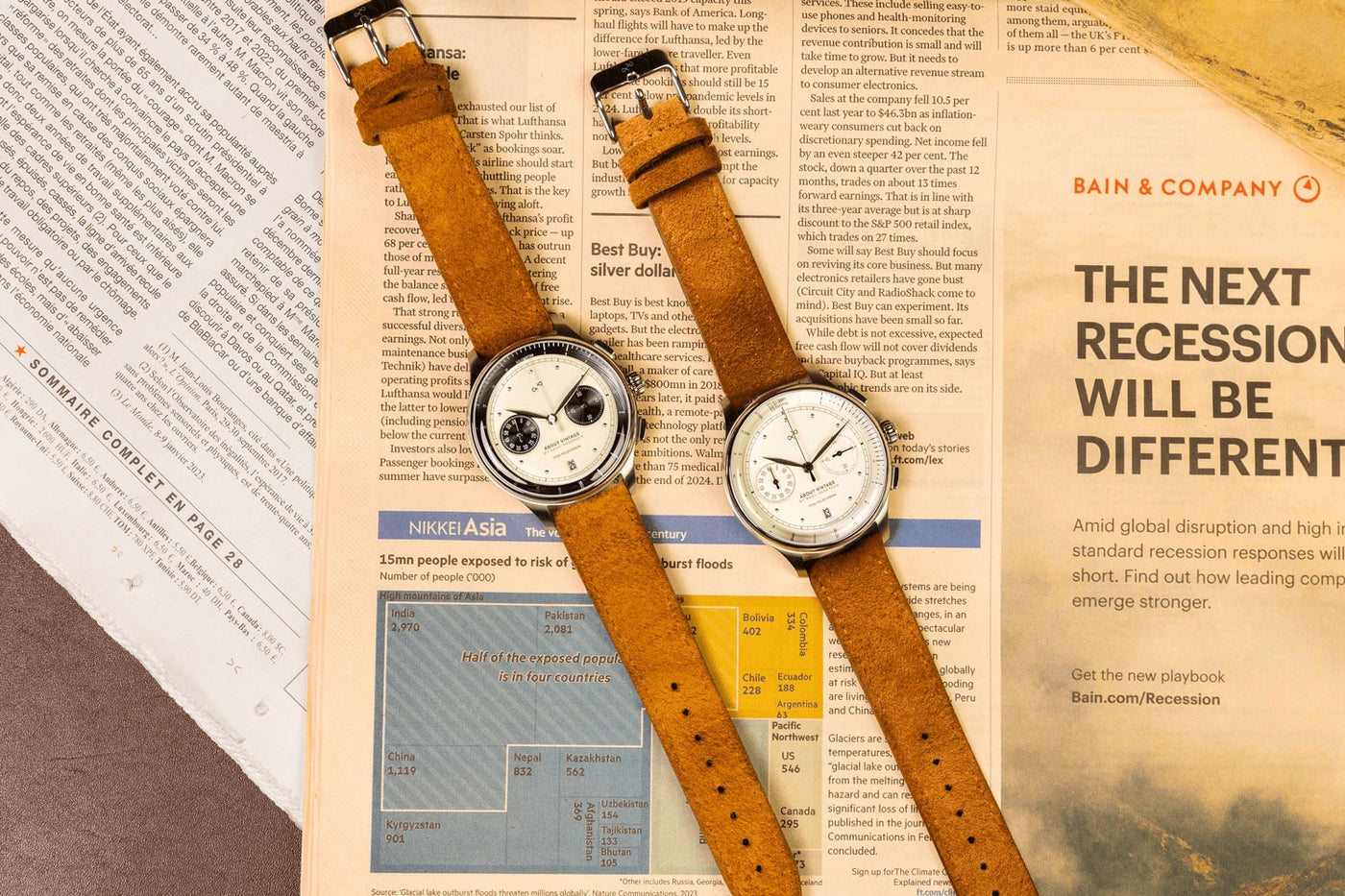 AV86 : 1934 TELECHRON STEEL OFF WHITE & BLACK