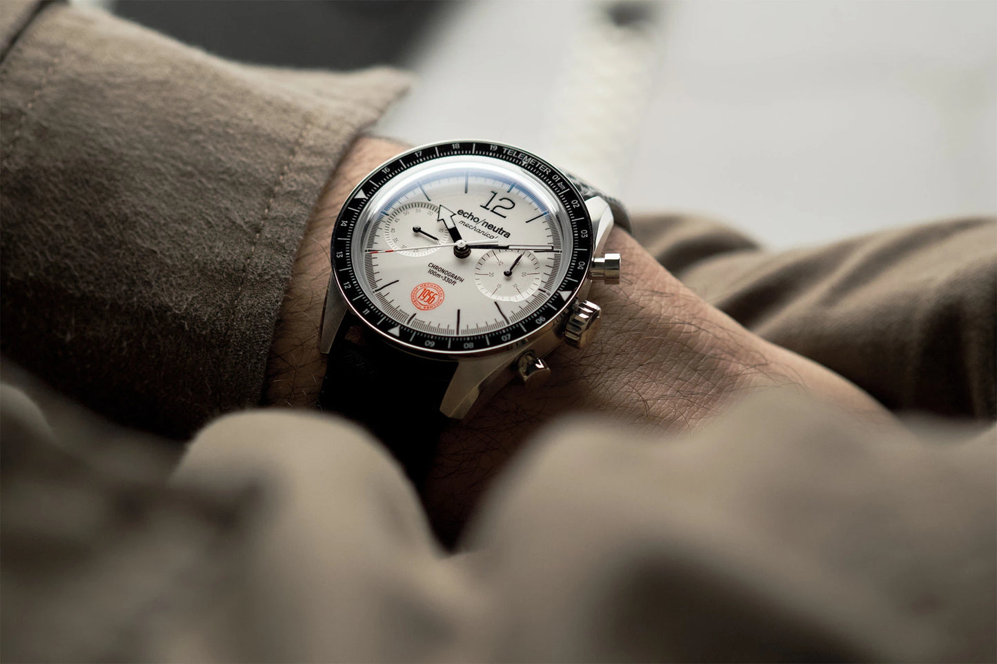 ECHO/NEUTRA : 1956 CHRONOGRAPHE BLANC