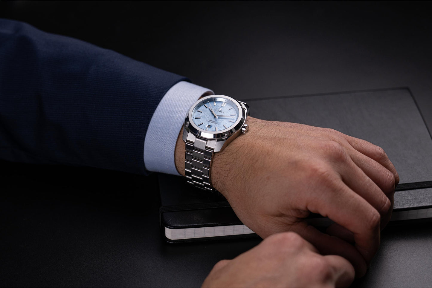 FORMEX : ESSENCE 39MM - SPACE GLACIER