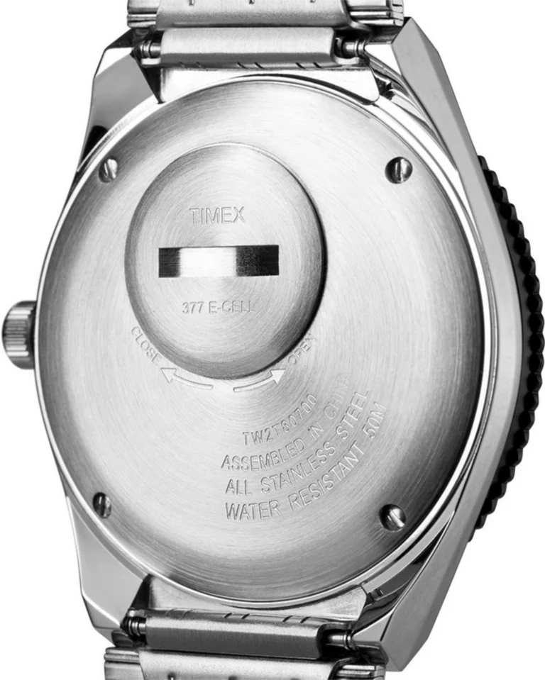 Timex : Q Timex 1979 Reissue bleu 38 mm, vue de présentation