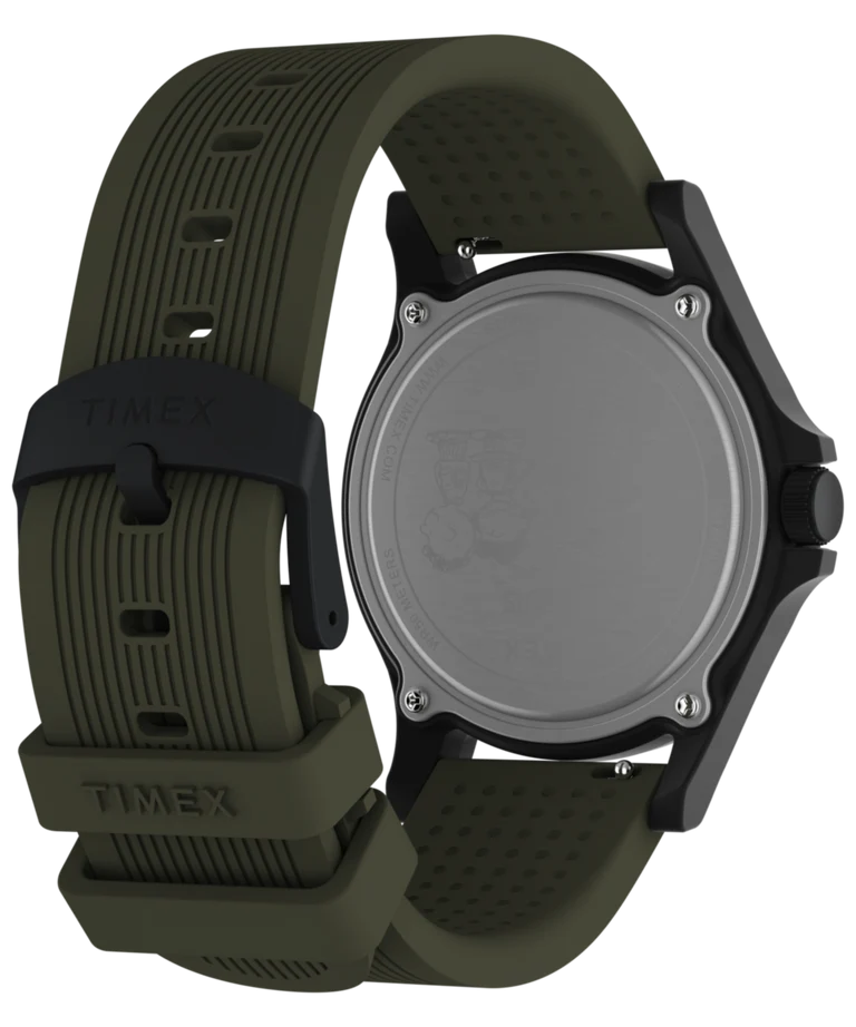 Timex : Peanuts x Timex Expedition Acadia vert 40 mm, vue de présentation
