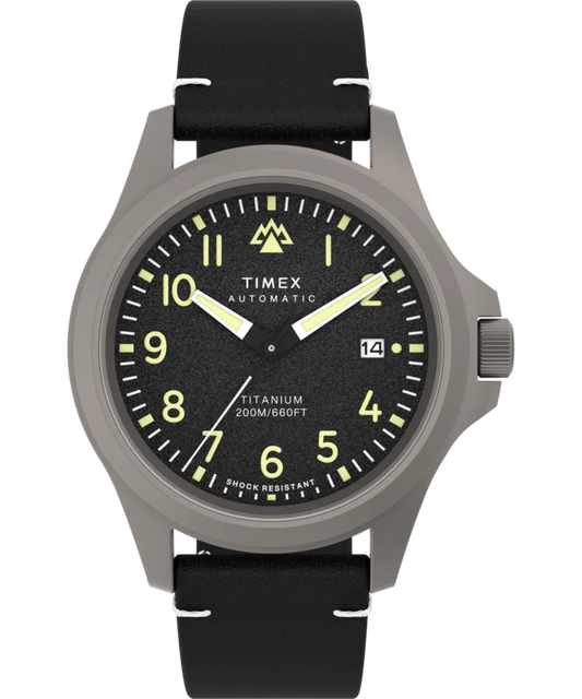 Timex : Expedition Field Post Titanium automatique noir 41 mm, vue de face