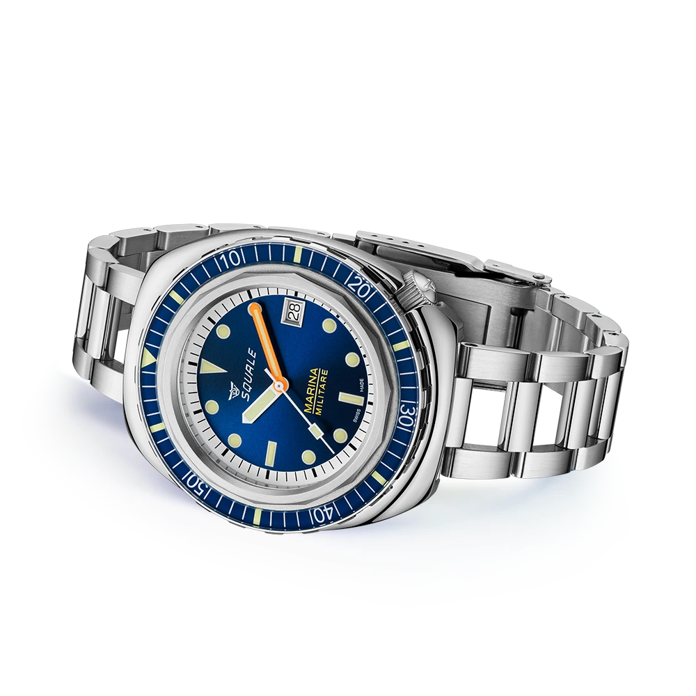 Squale 2001 Marina Militare, montre sur bracelet acier — photo officielle