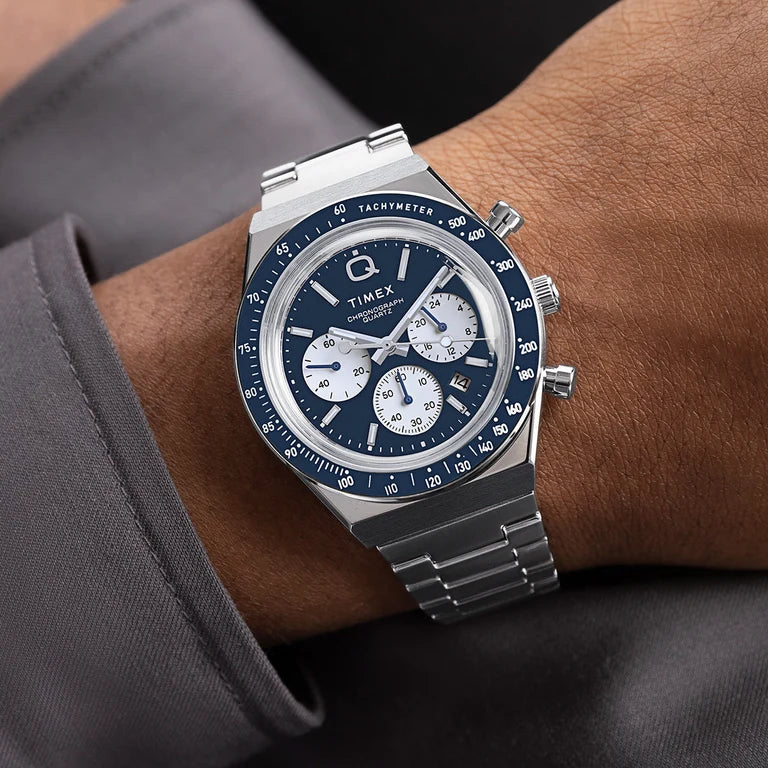 Timex : Q Timex chronographe bleu 40 mm, vue de présentation