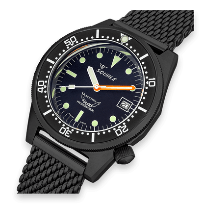 Squale 1521 DLC noire — Milanais noir — détail de la montre