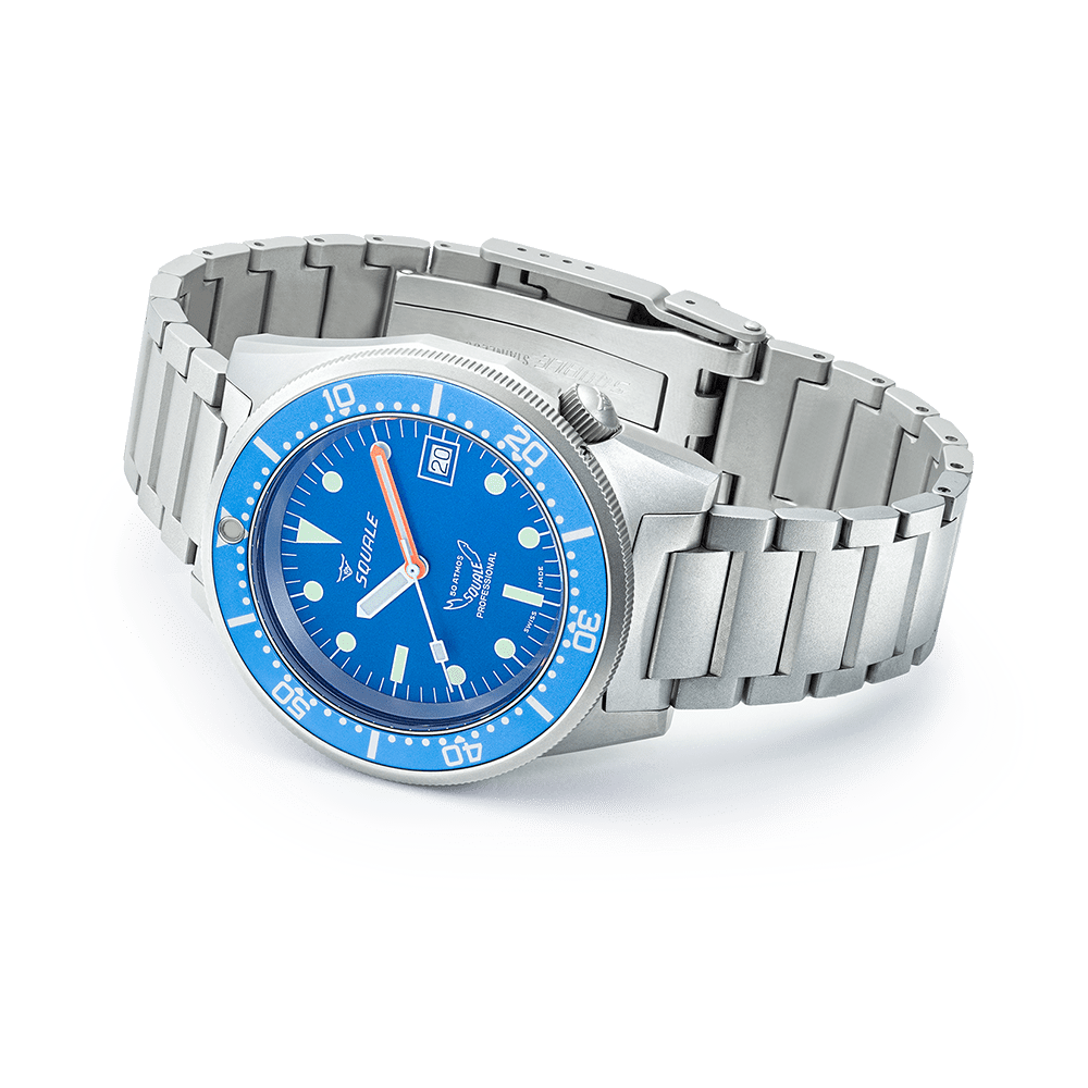 Squale 1521 Blue Blasted — Acier sablé — détail de la montre