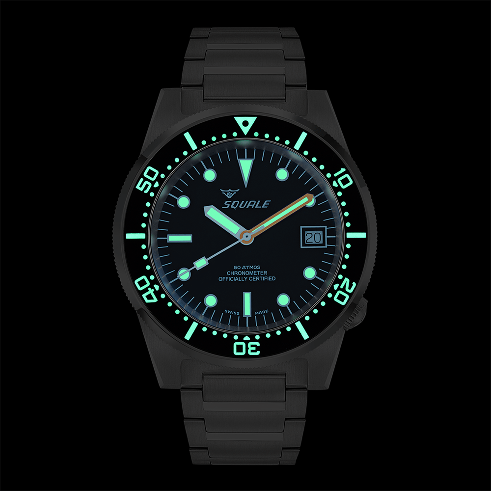 Squale 1521 Classic COSC noire — bracelet acier — luminescence nocturne