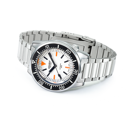 Squale 1521 Full Luminous Militaire — Acier — détail de la montre