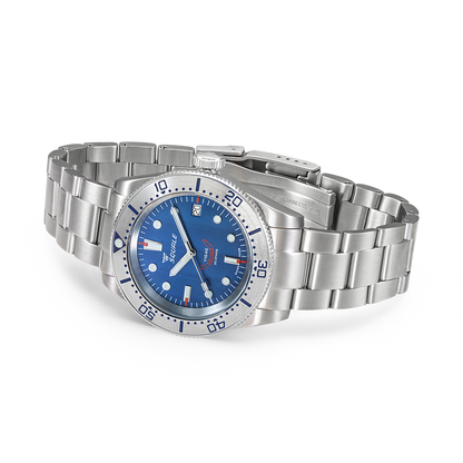 Squale 1545 bleue à lunette acier — bracelet acier — vue de trois quarts