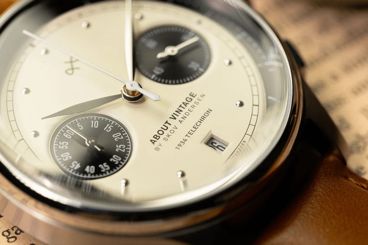 ACERCA DE VINTAGE: 1934 TELECHRON - ACERO BLANCO Y NEGRO