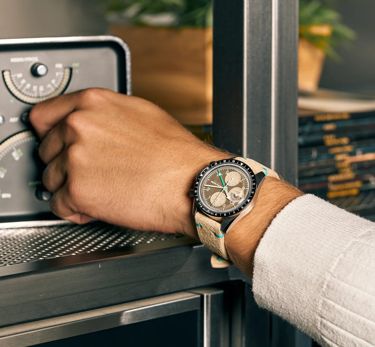 Montre Echo/Neutra : 1956 Chronographe GMT Cappuccino