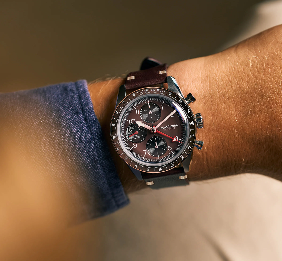 Montre Echo/Neutra : 1956 Chronographe GMT Purple
