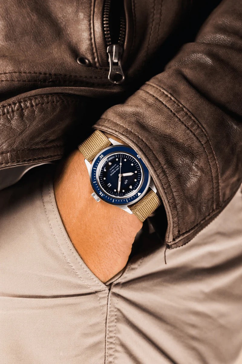 ABOUT VINTAGE : 1956 MARINE - STEEL BLUE