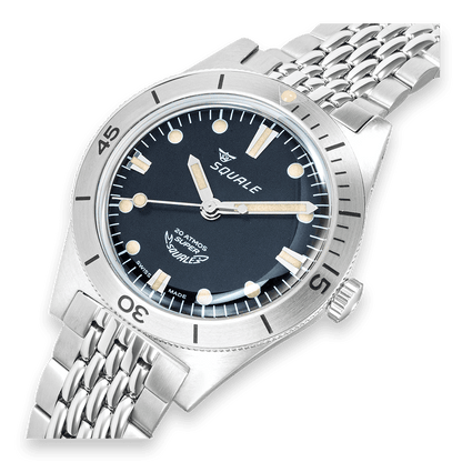 Squale Super Squale Sunray noire — bracelet acier — détail du cadran
