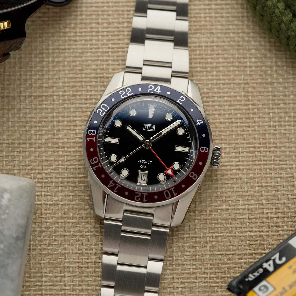 HTD Aquatìc GMT Rosso Blu - vue 4