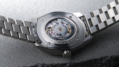Montre Formex : Essence 39 Automatique COSC Bleu