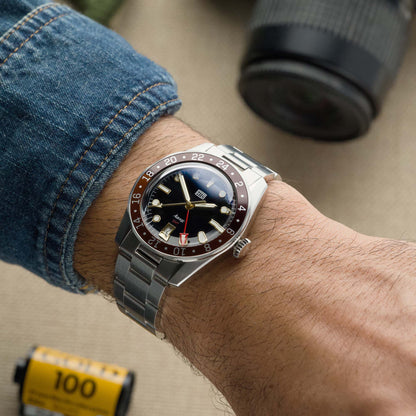 HTD Aquatìc GMT Marron et or — au poignet