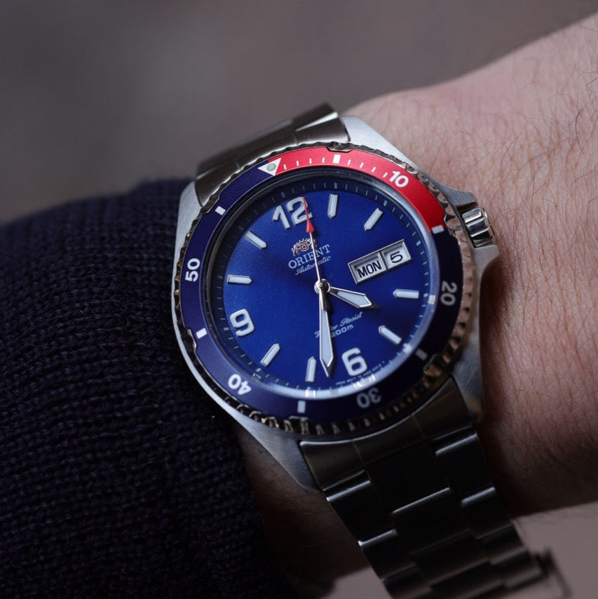 MONTRE ORIENT : MAKO II BLEU & ROUGE AA02009D