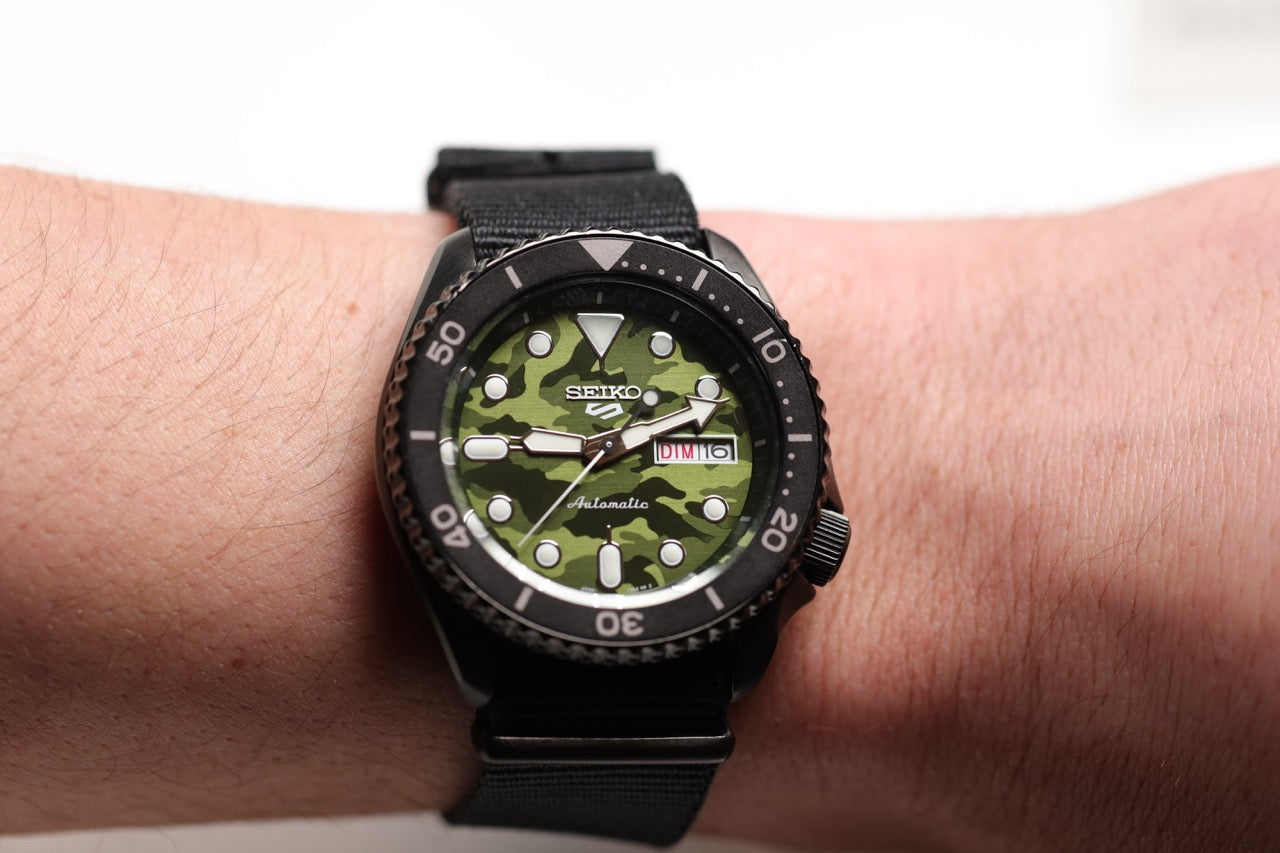 MONTRE SEIKO : SEIKO 5 SPORTS STREET STYLE CAMOUFLAGE SRPJ37K1