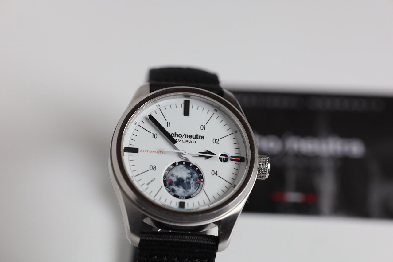 MONTRE ECHO/NEUTRA : AVERAU 39 "BIG MOON" BLANCHE