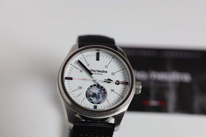 MONTRE ECHO/NEUTRA : AVERAU 39 "BIG MOON" BLANCHE