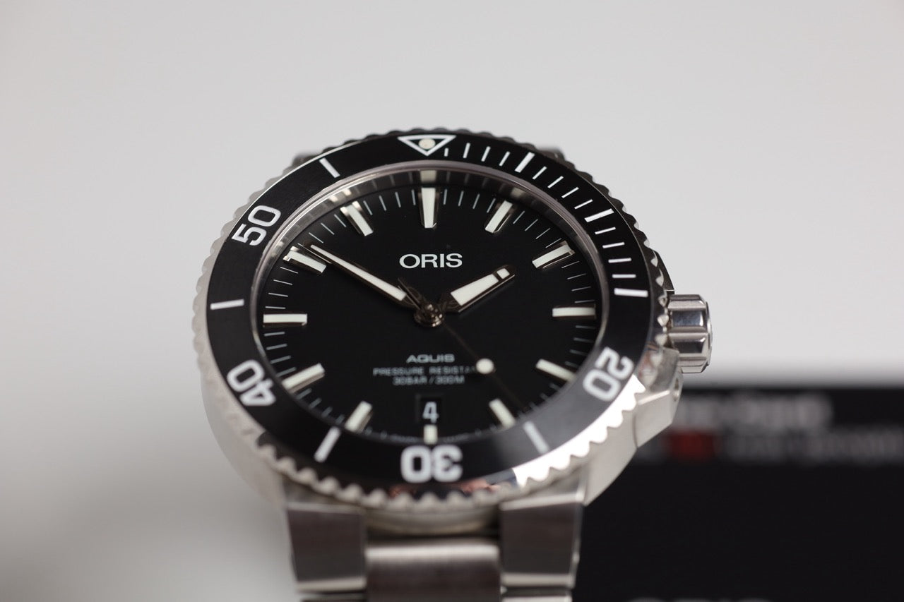 Montre Oris : Aquis Date Matte Black 01 733 7730 4124 07 8 24 05EB