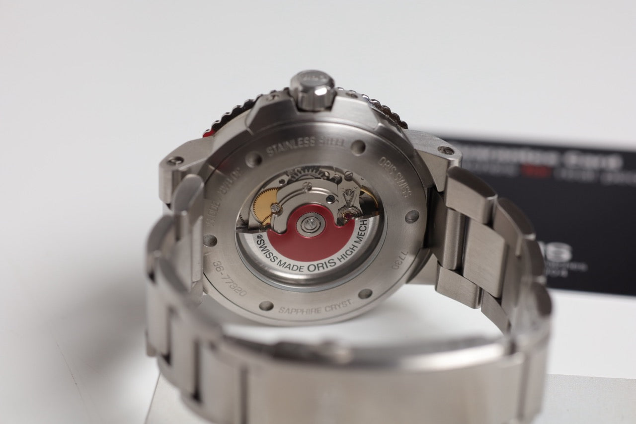 Montre Oris : Aquis Date Matte Black 01 733 7730 4124 07 8 24 05EB