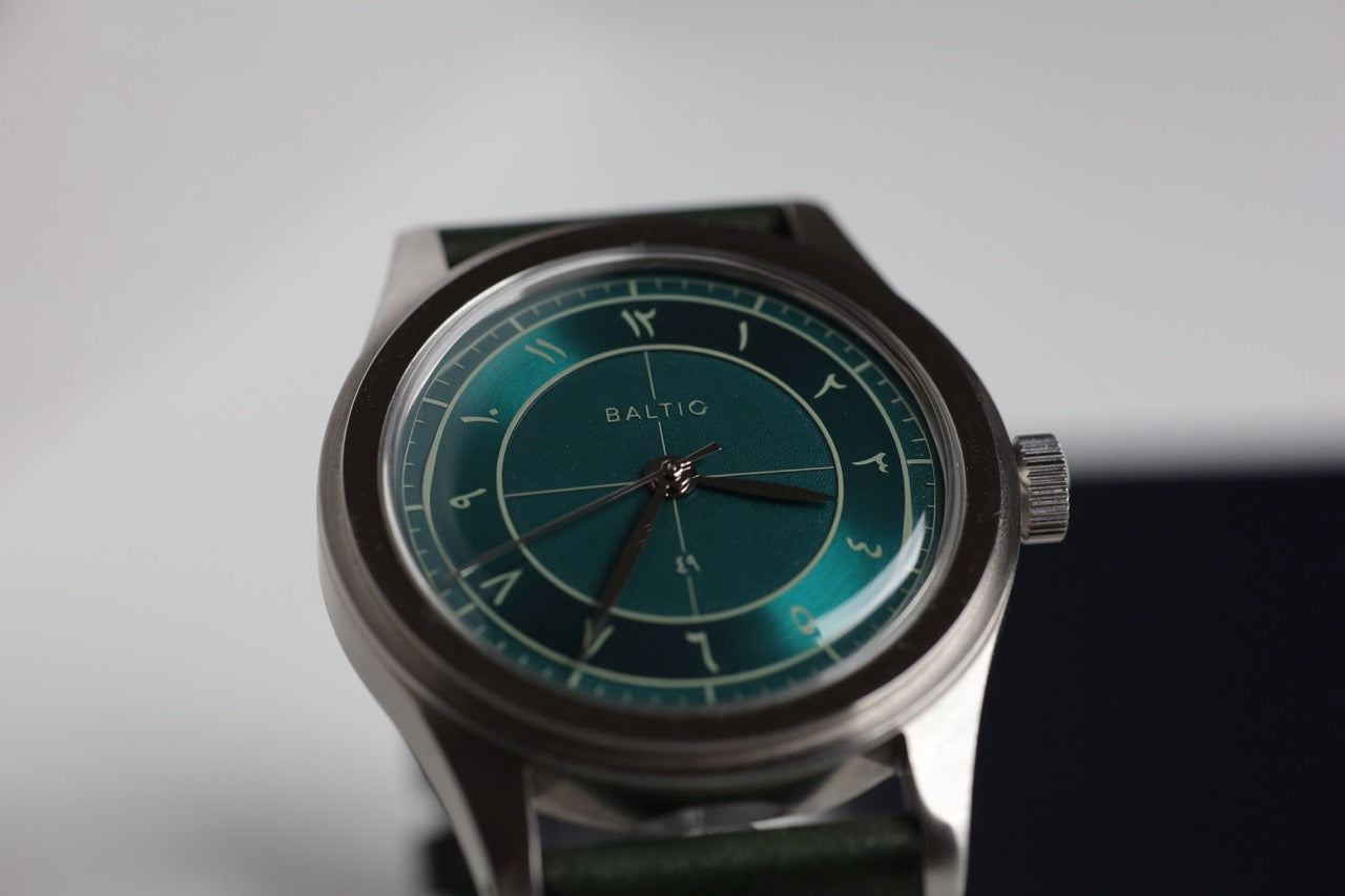 Montre Baltic x Perpetuel : HMS 002 Vert Édition Limitée n°19/71