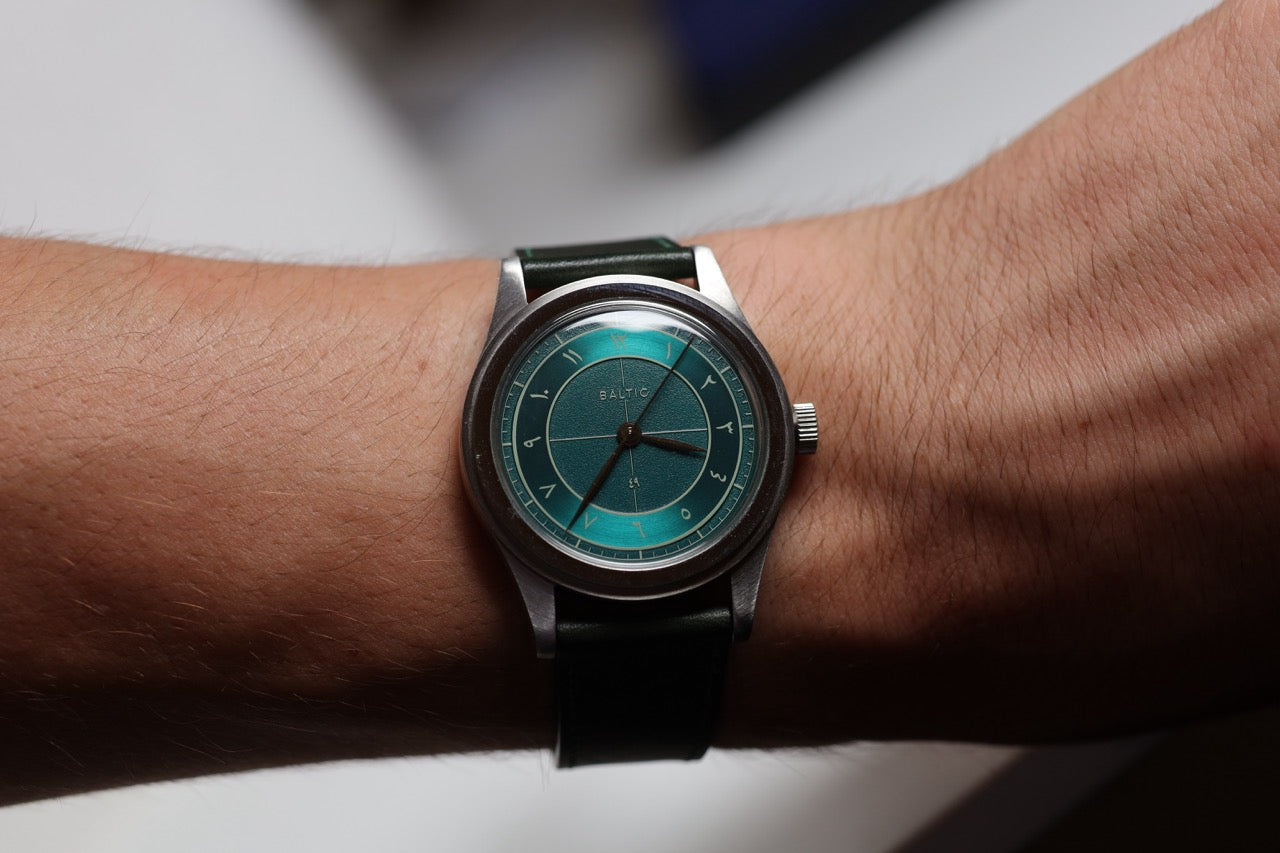 Montre Baltic x Perpetuel : HMS 002 Vert Édition Limitée n°19/71